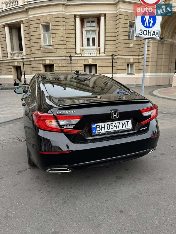Седан Honda Accord 2018 в Одессе