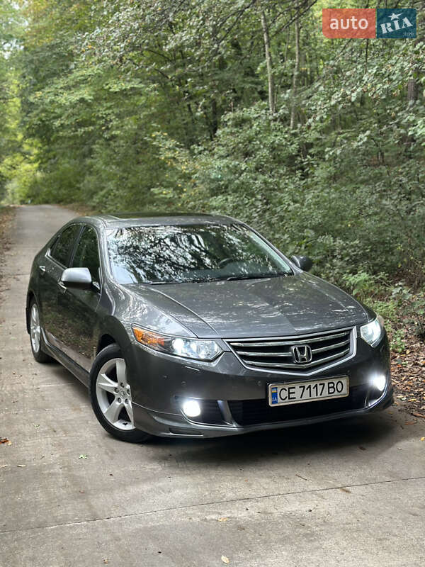 Седан Honda Accord 2008 в Чернівцях