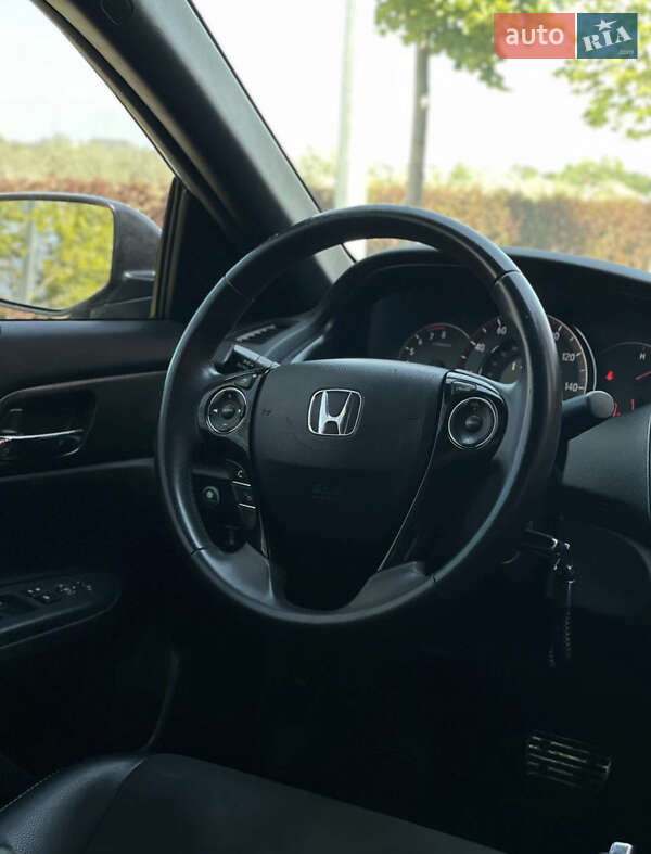 Седан Honda Accord 2016 в Павлограде