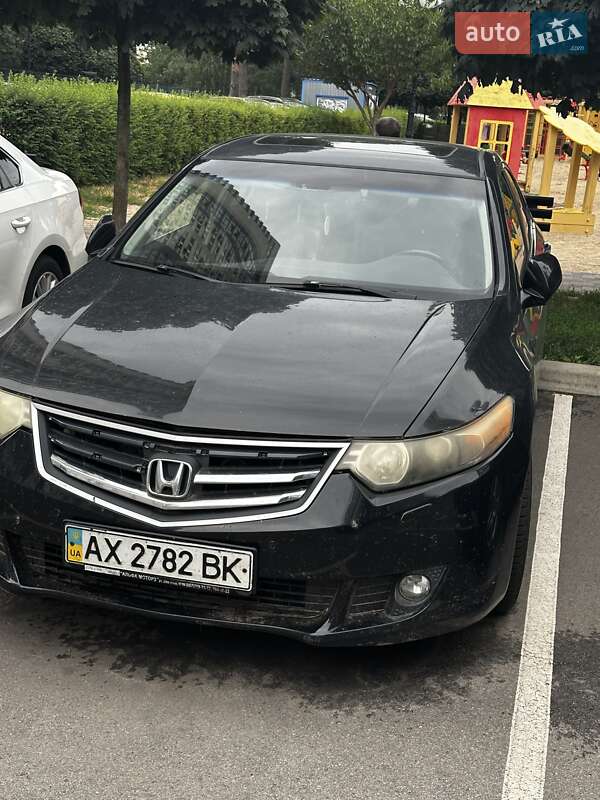 Седан Honda Accord 2008 в  фото Седан Honda Accord 2008 в