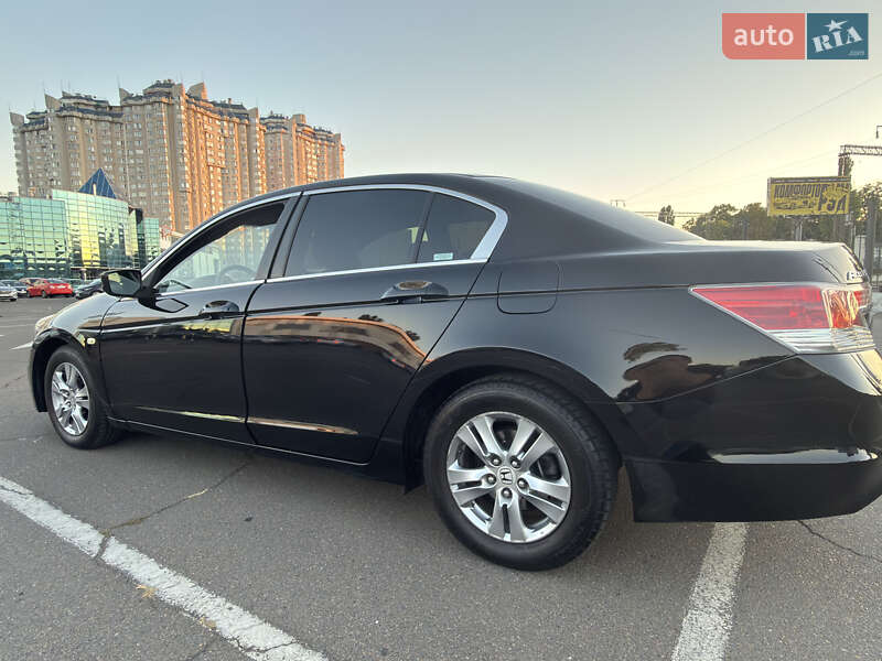 Седан Honda Accord 2012 в Одессе