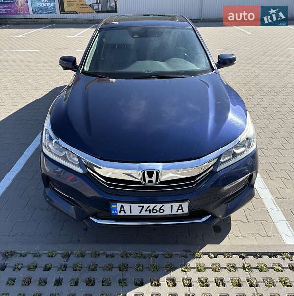 Седан Honda Accord 2015 в Києві