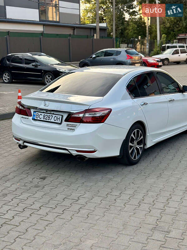 Седан Honda Accord 2017 в Самборе