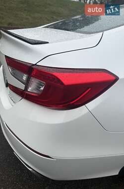 Седан Honda Accord 2022 в 