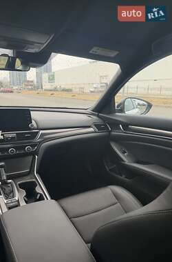 Седан Honda Accord 2022 в 