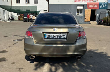 Седан Honda Accord 2008 в Килии
