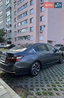 Седан Honda Accord 2017 в 
