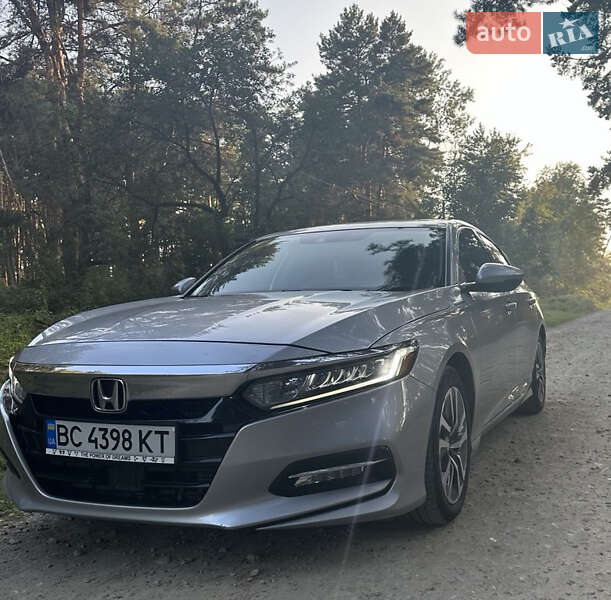 Седан Honda Accord 2018 в Львове
