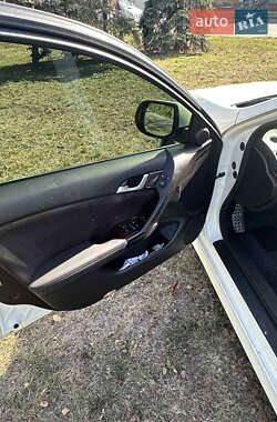 Универсал Honda Accord 2011 в 