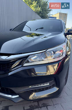 Седан Honda Accord 2016 в 
