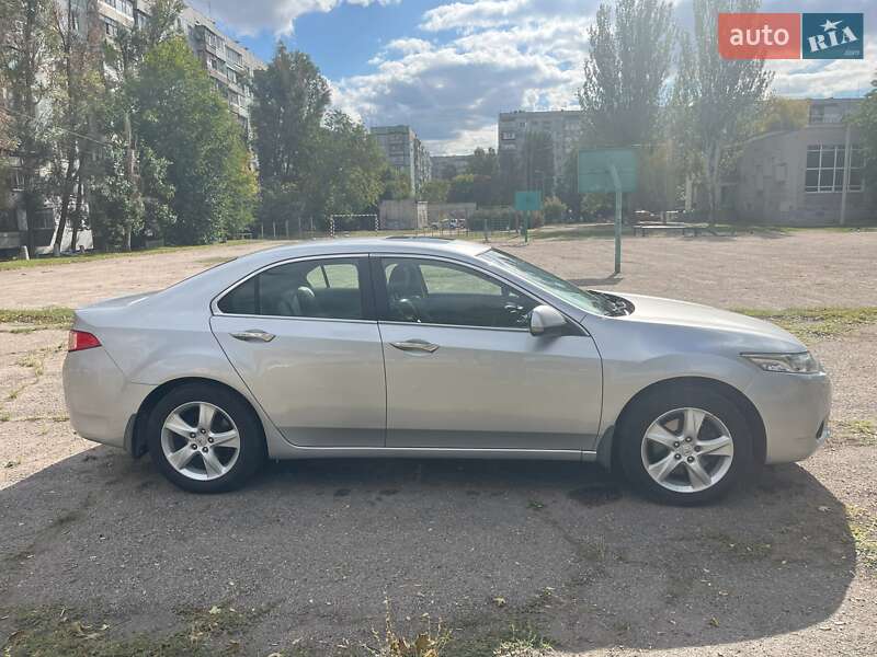 Седан Honda Accord 2011 в Запоріжжі