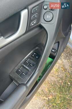 Седан Honda Accord 2011 в 