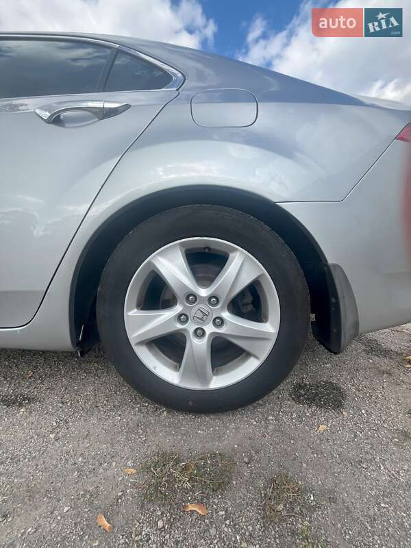 Седан Honda Accord 2011 в Запоріжжі