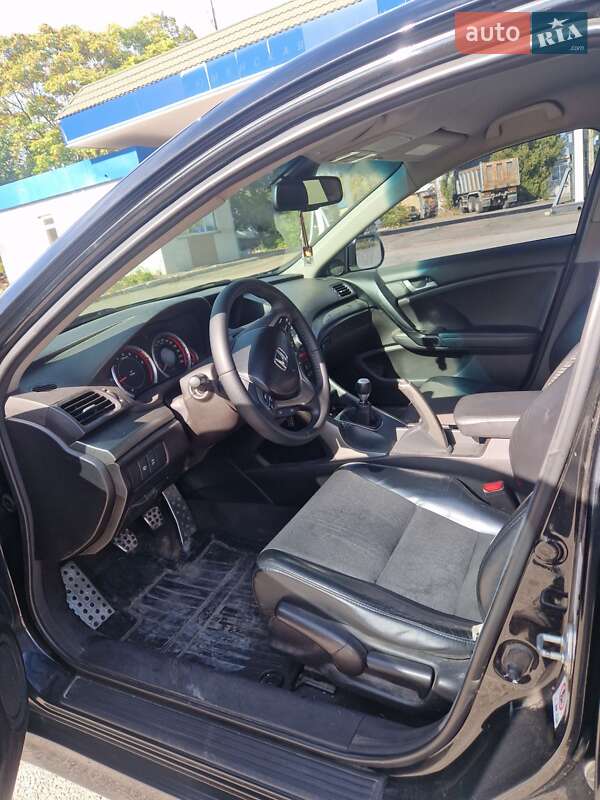 Седан Honda Accord 2010 в Днепре
