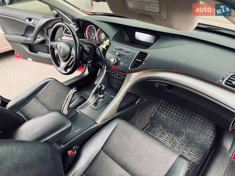 Седан Honda Accord 2008 в Полтаве