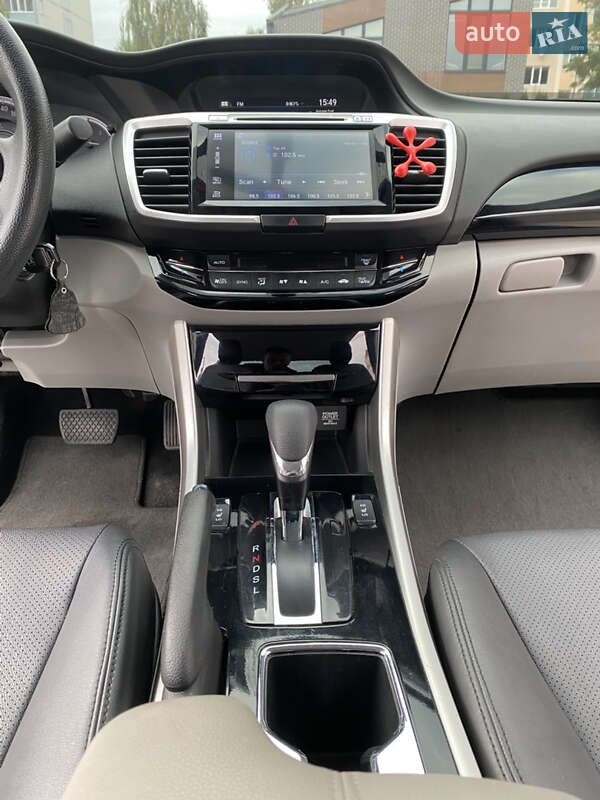 Седан Honda Accord 2017 в Києві