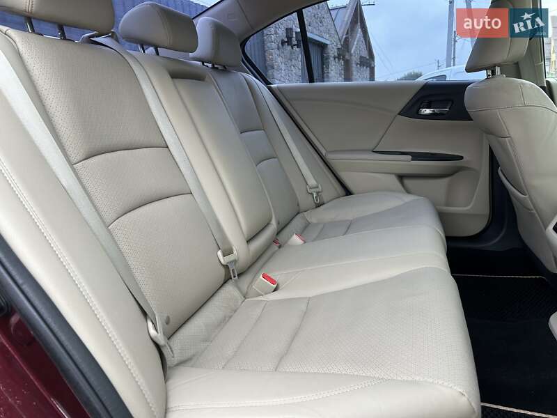 Седан Honda Accord 2017 в Киеве