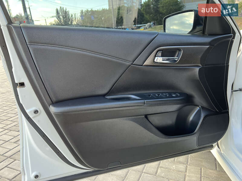 Седан Honda Accord 2016 в Днепре фото 26 Седан Honda Accord 2016 в Днепре