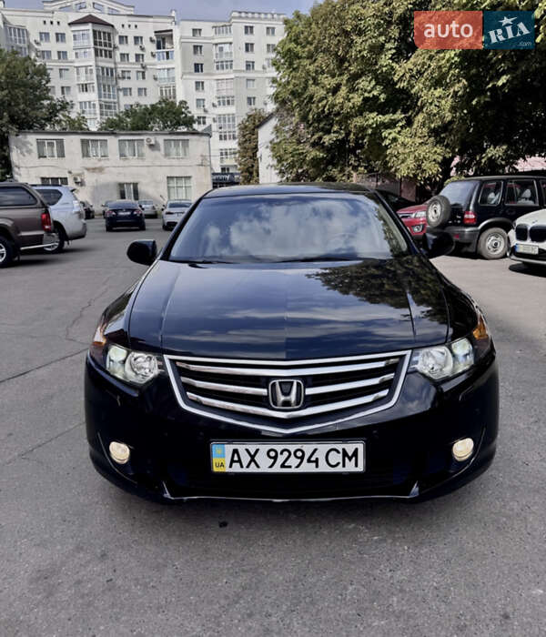 Седан Honda Accord 2010 в Полтаві