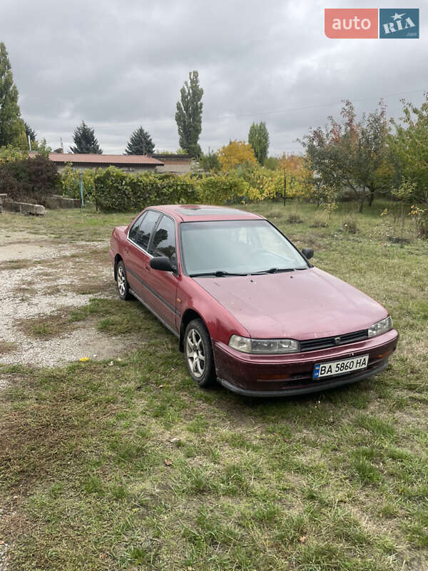 Седан Honda Accord 1993 в 