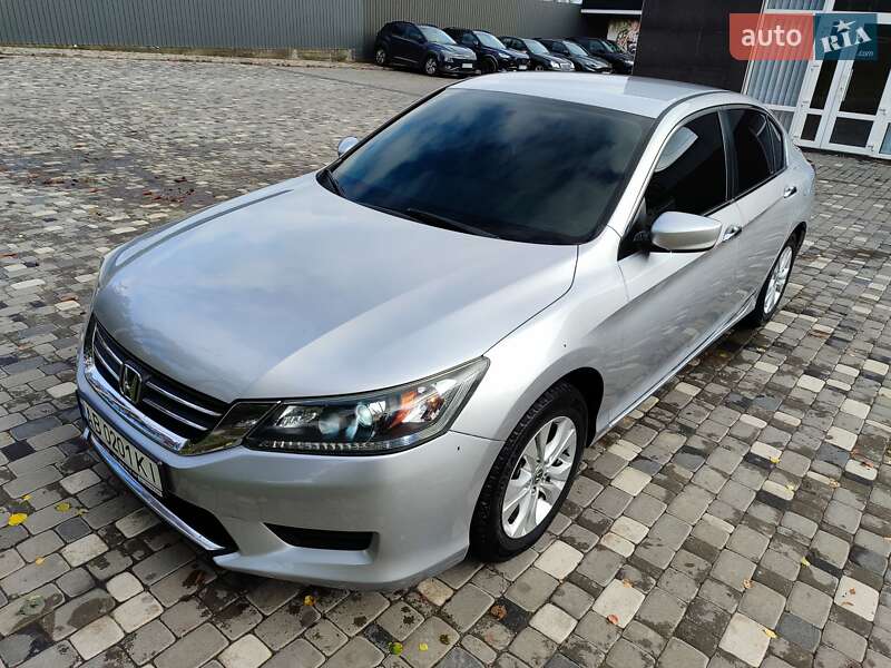 Седан Honda Accord 2013 в Тульчине