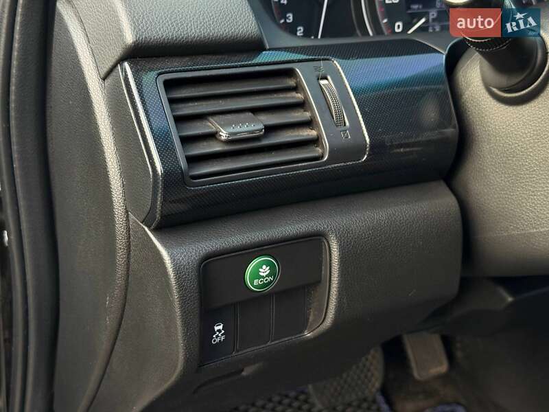 Седан Honda Accord 2015 в Кривому Розі