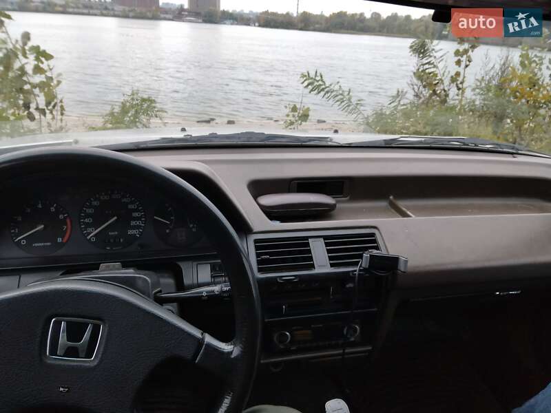 Седан Honda Accord 1987 в Києві