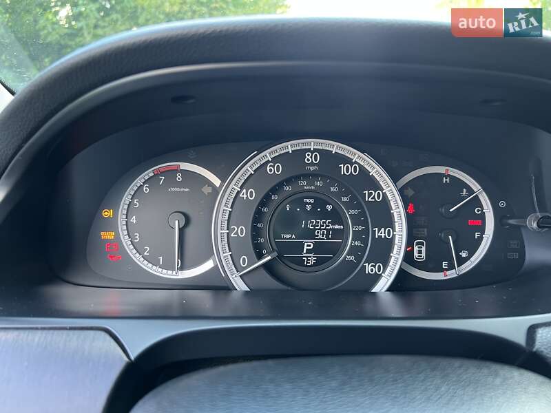 Седан Honda Accord 2013 в Львове