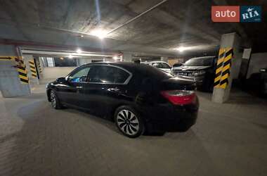 Седан Honda Accord 2014 в 