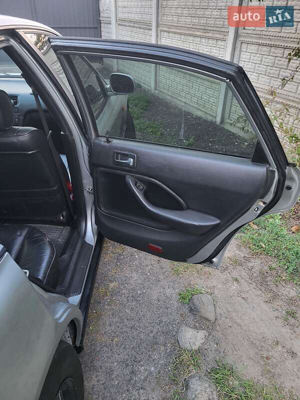 Седан Honda Accord 1997 в Владимире