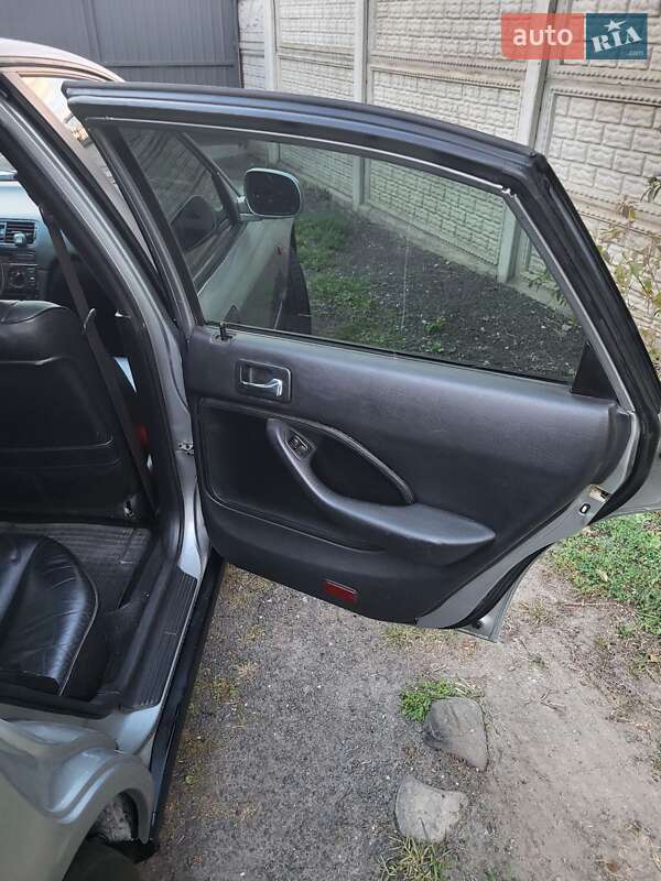 Седан Honda Accord 1997 в Владимире