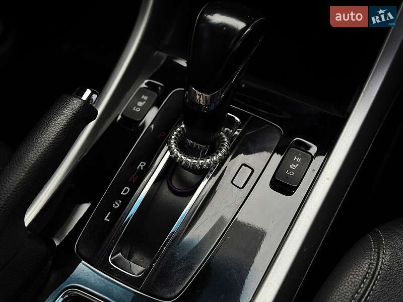 Седан Honda Accord 2015 в Днепре