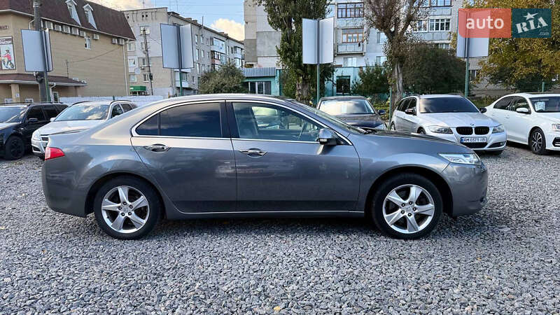 Седан Honda Accord 2012 в Бердичеве