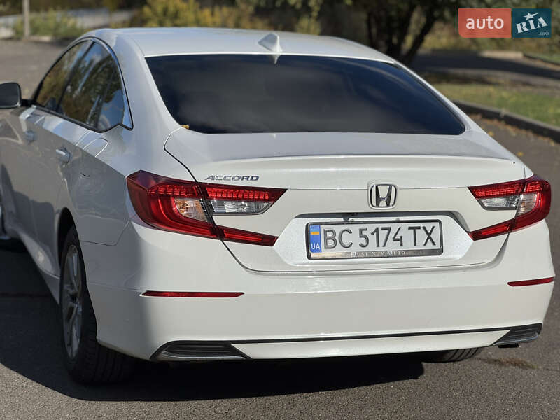 Седан Honda Accord 2018 в Кривом Роге