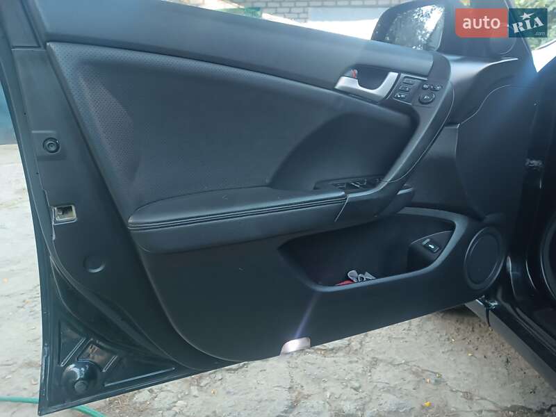 Седан Honda Accord 2010 в Харкові