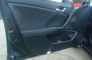 Седан Honda Accord 2010 в 