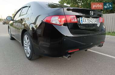 Седан Honda Accord 2010 в 