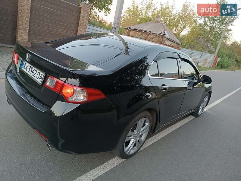 Седан Honda Accord 2010 в Харкові