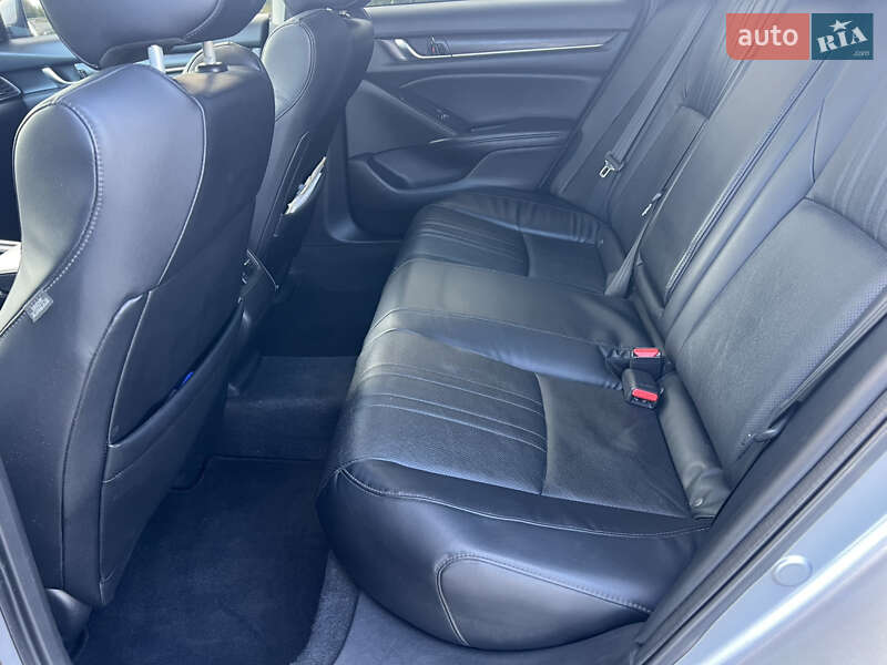 Седан Honda Accord 2018 в Києві