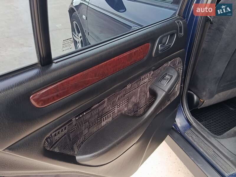 Седан Honda Accord 1999 в Білгороді-Дністровському