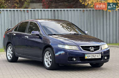 Седан Honda Accord 2004 в 