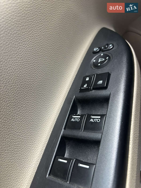 Седан Honda Accord 2013 в Тернополе