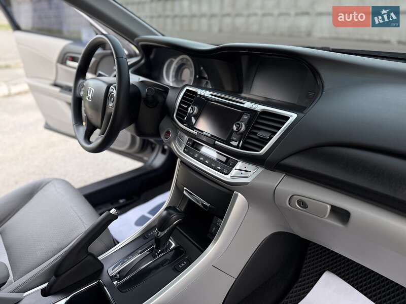 Седан Honda Accord 2014 в Днепре фото 28 Седан Honda Accord 2014 в Днепре