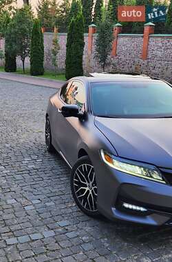 Купе Honda Accord 2015 в 