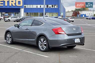 Купе Honda Accord 2012 в 