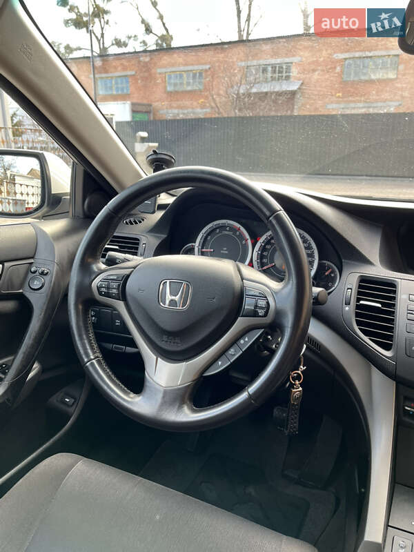 Универсал Honda Accord 2010 в Львове