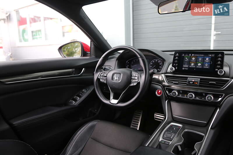 Седан Honda Accord 2018 в Киеве