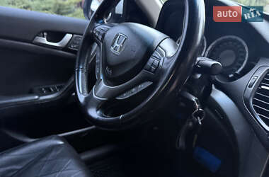Седан Honda Accord 2011 в 