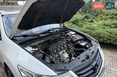 Седан Honda Accord 2011 в 