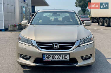 Седан Honda Accord 2013 в 